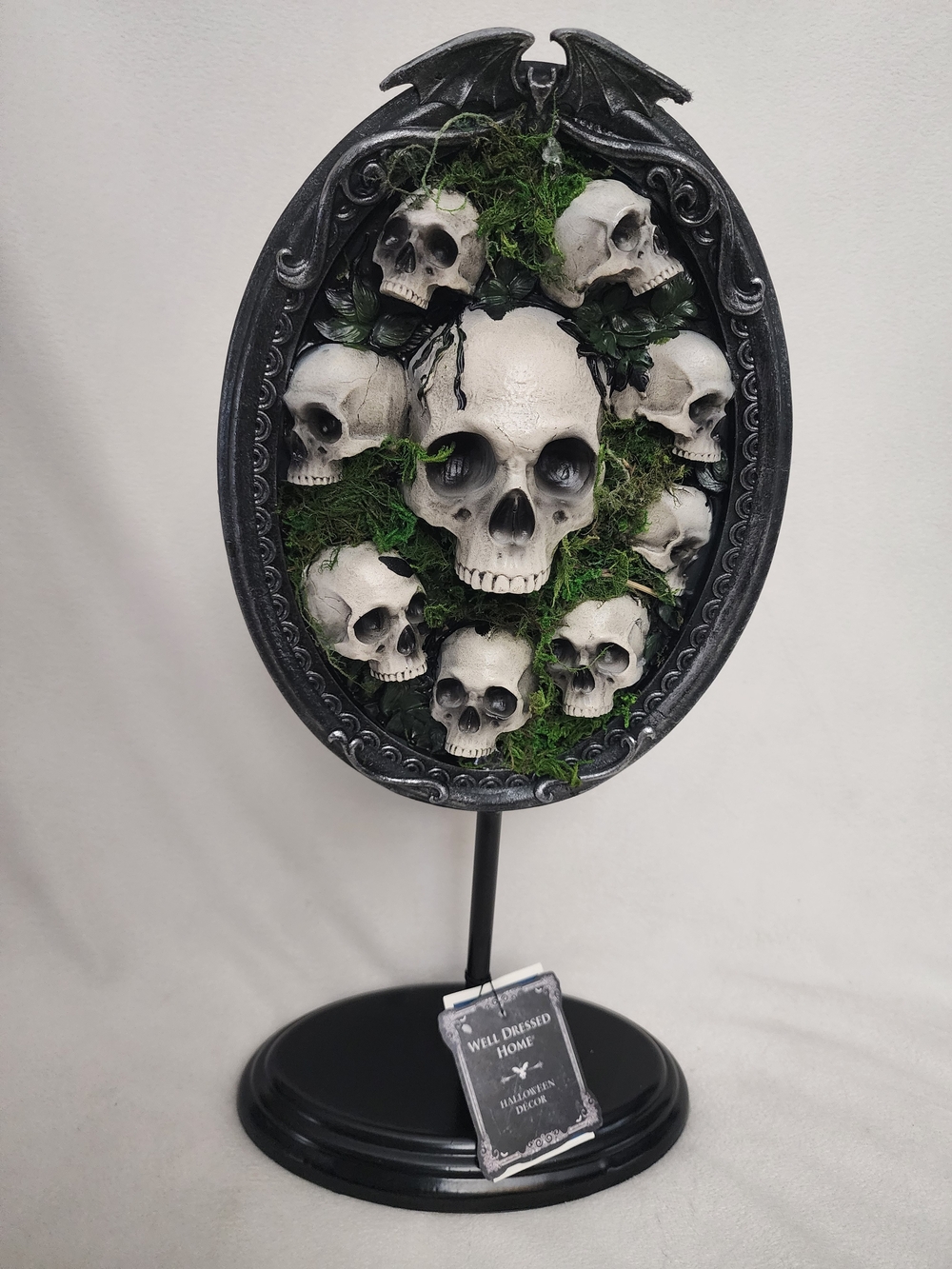 Gothic Skull Stand Plaque with Moss - Black & Bone 16"X 8"